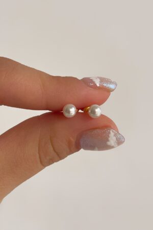 Perlas pegadas blancas