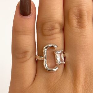 Half oval cubic