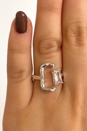 Half oval cubic