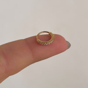 Piercing gold shine